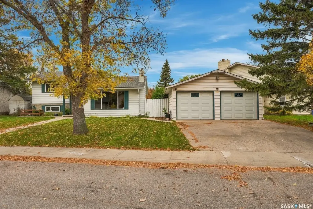 59 Button Bay, Regina