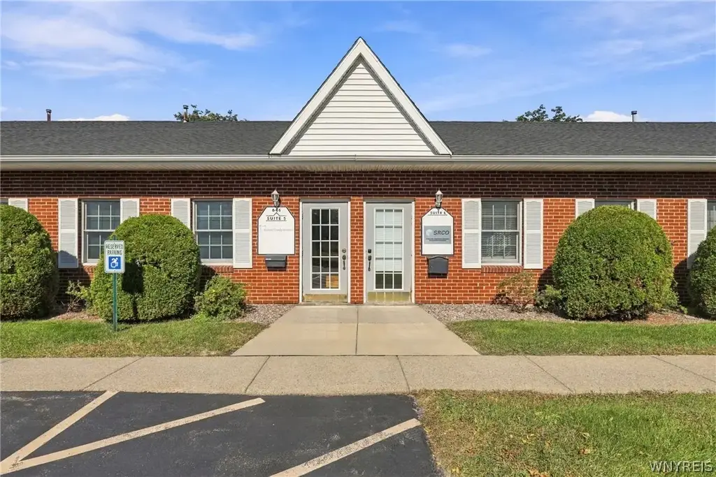 646 N French Road # 5, Amherst