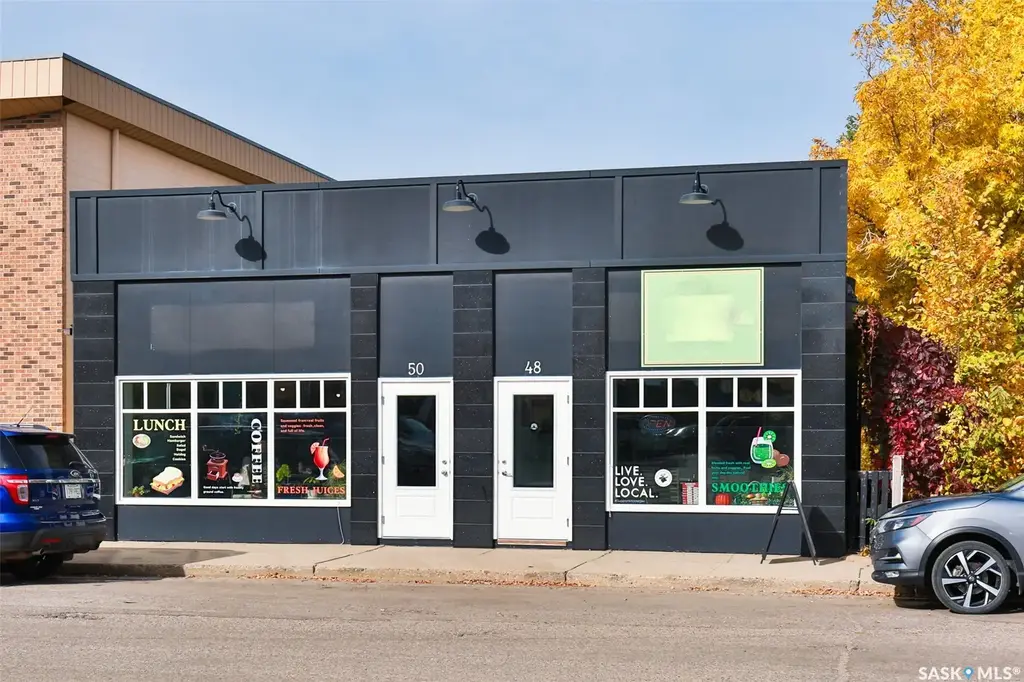 48-50 Stadacona Street W, Moose Jaw