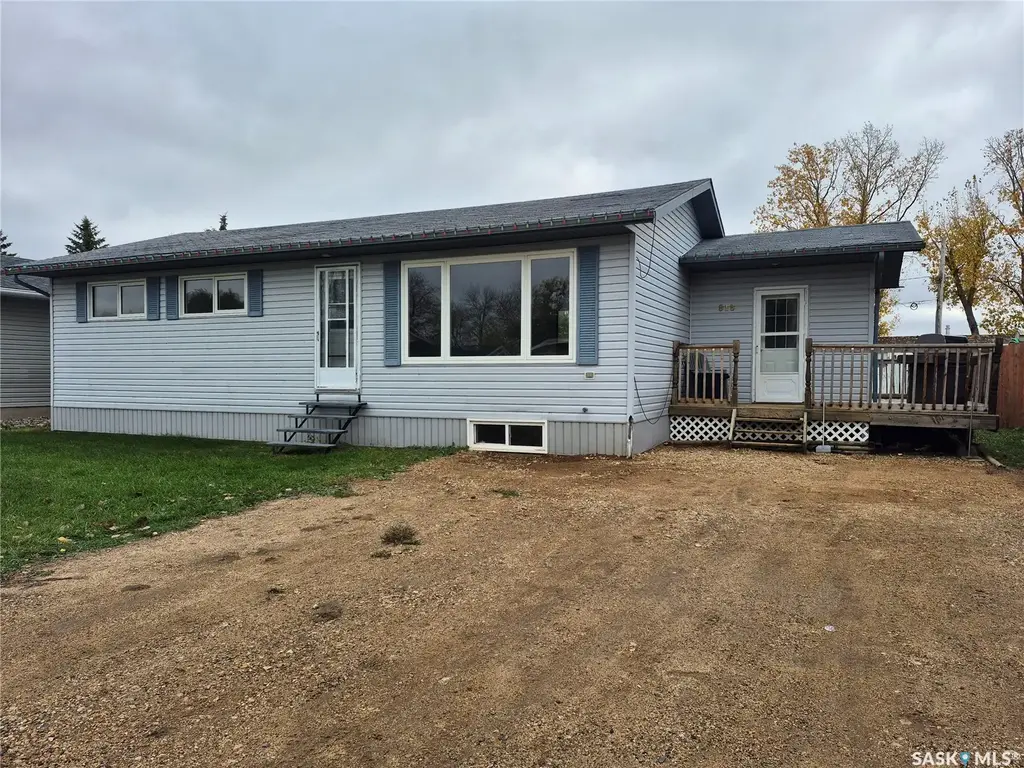 818 Geisen Street, Radville