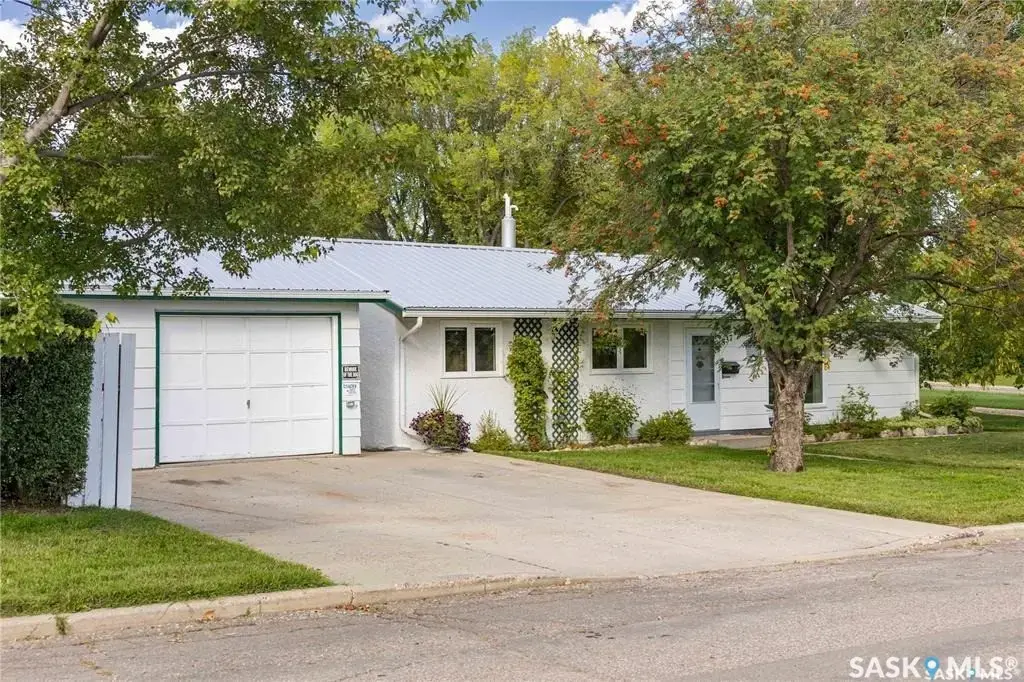 537 T Avenue S, Saskatoon
