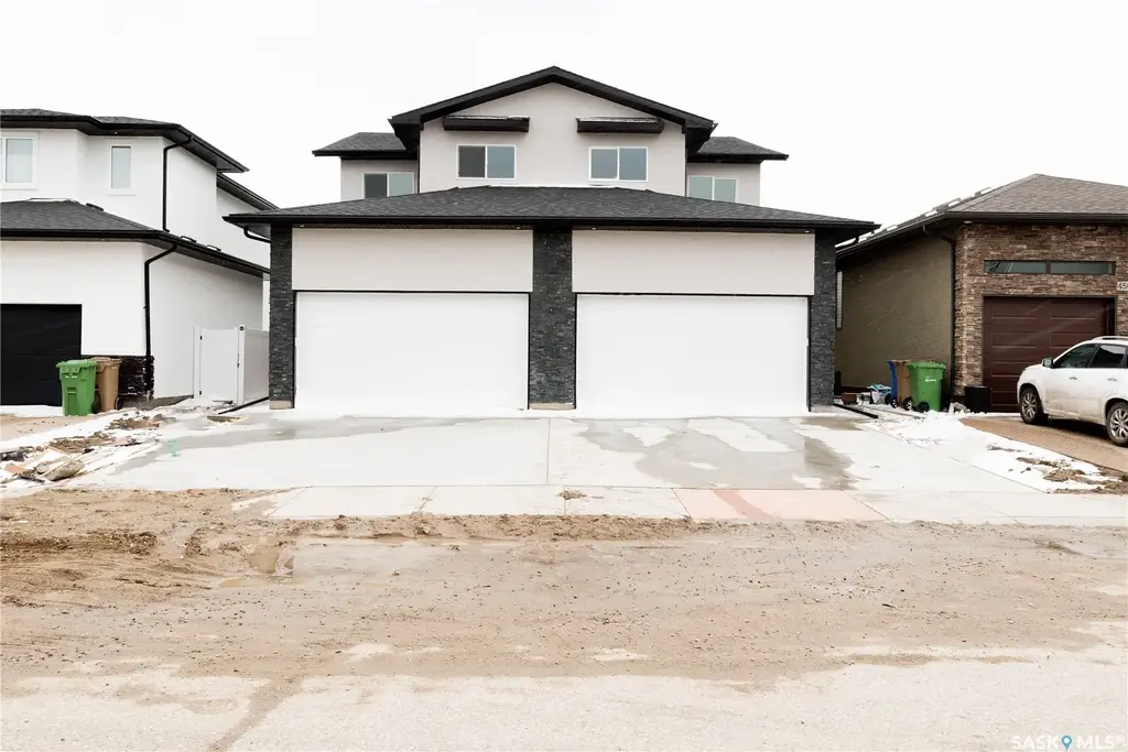 4515 Green Brooks Way E, Regina