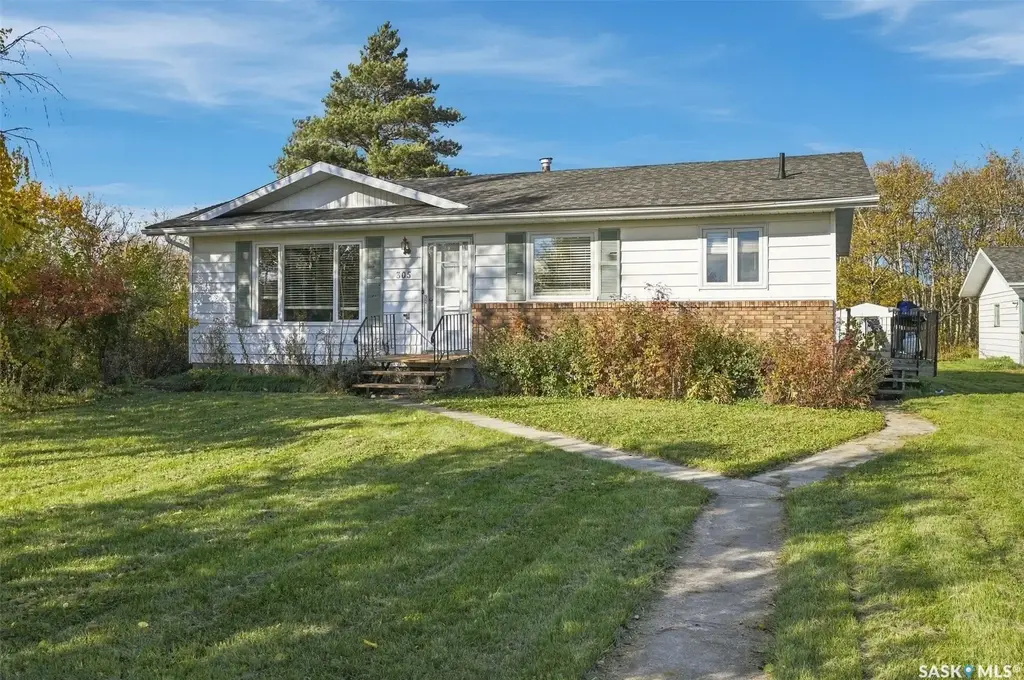 305 3rd Avenue, Edenwold