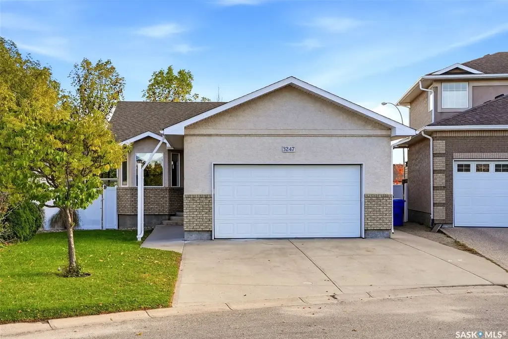 3247 Windsor Park Place, Regina