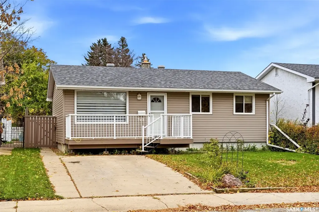 747 Sneddon Street, Regina
