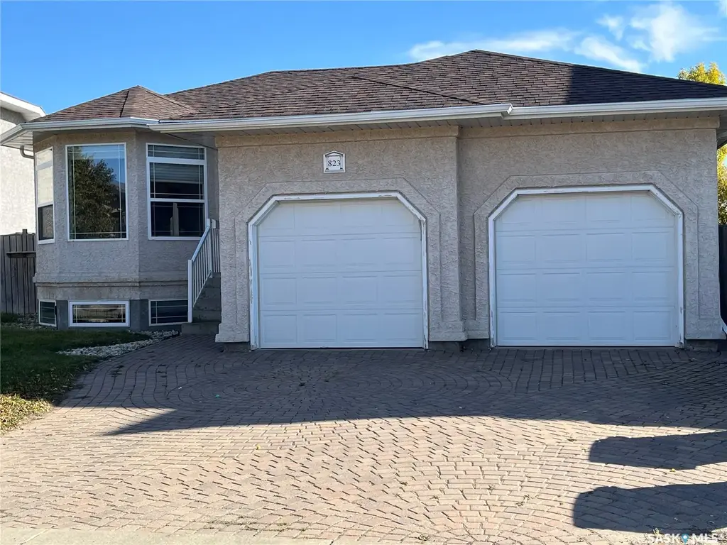 823 Beechmont Lane, Saskatoon