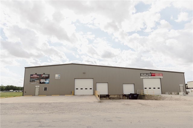 1273 1600 East Road, Shelbyville