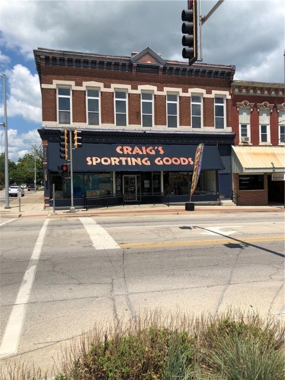 105 Main Street, Shelbyville