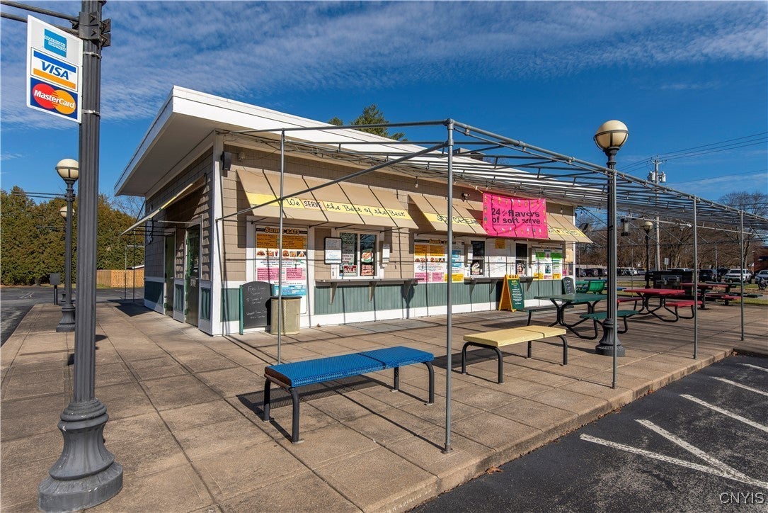 Photo of Listing #S1578961