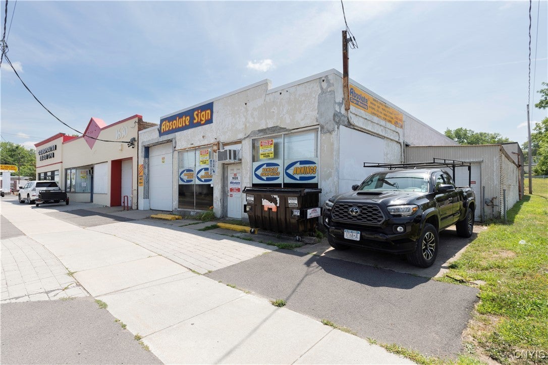 Photo of Listing #S1627021