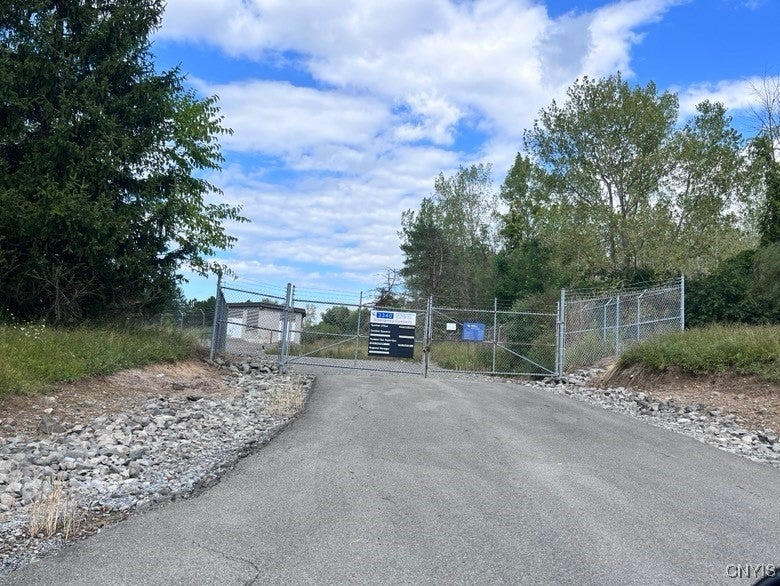 Photo of Listing #S1632899