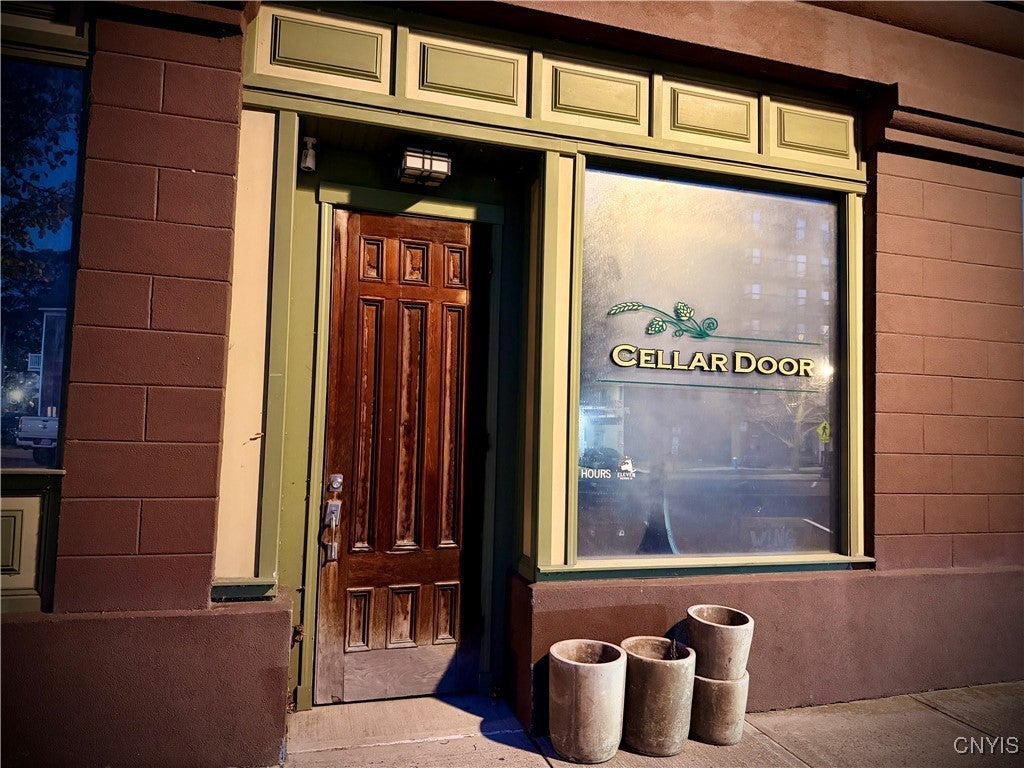 Photo of Listing #S1649545