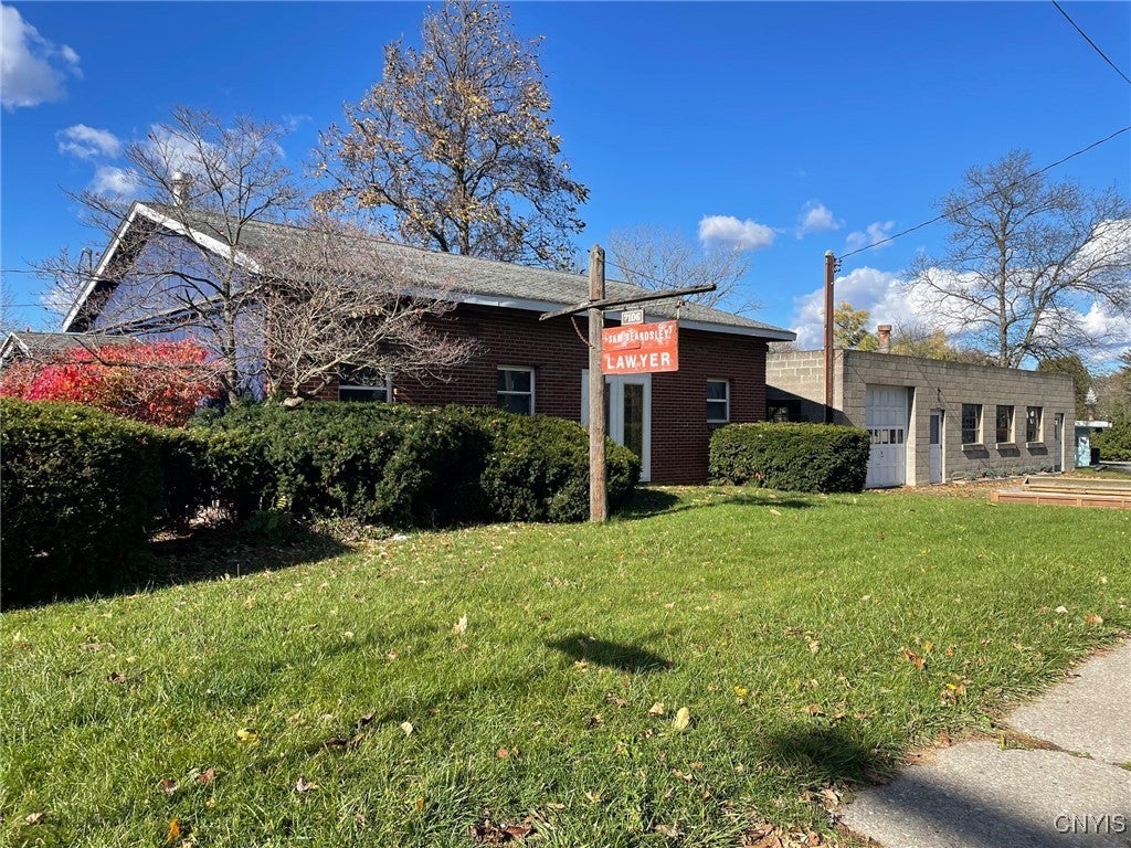 Photo of Listing #S1649557