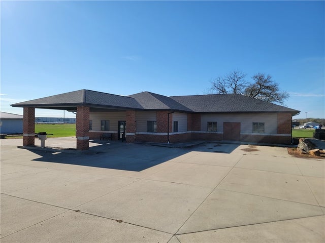 410 S Heinlein Drive, Shelbyville