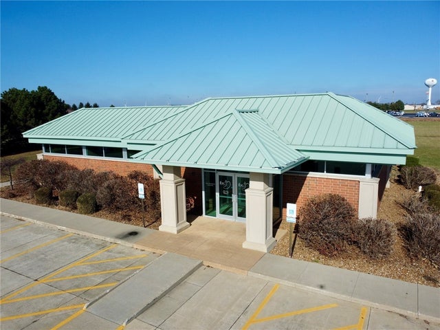 803 Illini Drive, Clinton