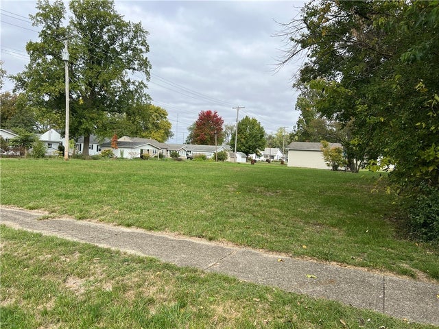 711 North 4th Street, Shelbyville