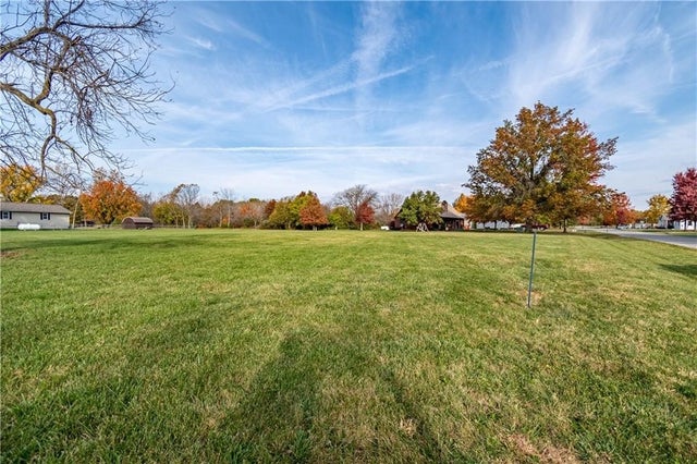 122 S Shores Drive, Sullivan