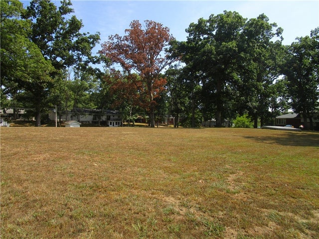 3418 Kennedy Road, Taylorville