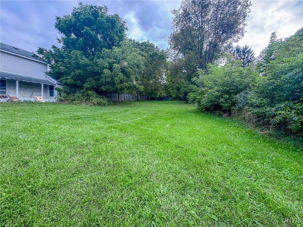 Photo of Listing #S1639280