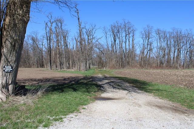 2200 E 900 N Road, Shelbyville