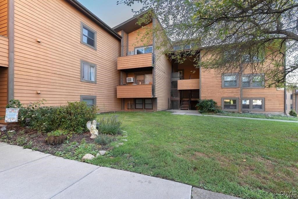 Photo of Listing #S1649660