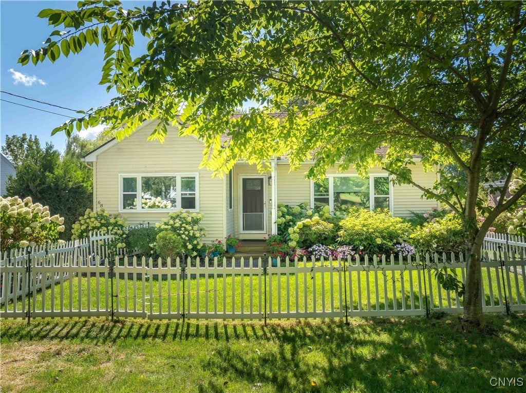 Photo of Listing #S1649989