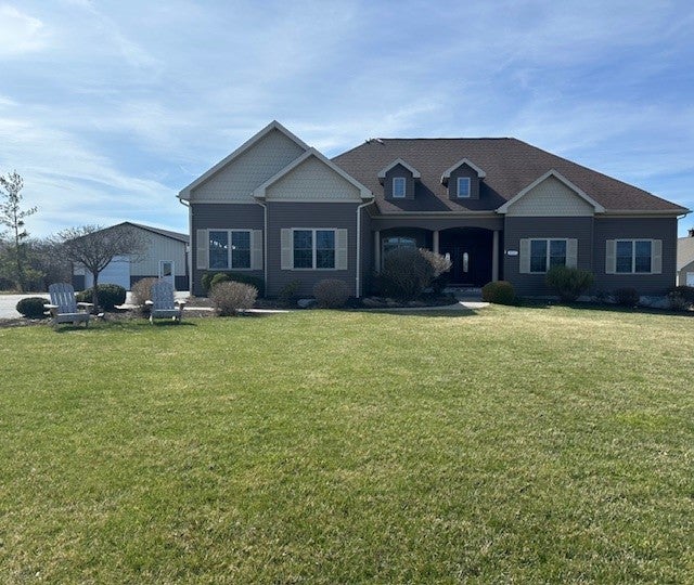 Photo of Listing #R1595132