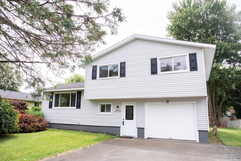 Photo of Listing #S1615033