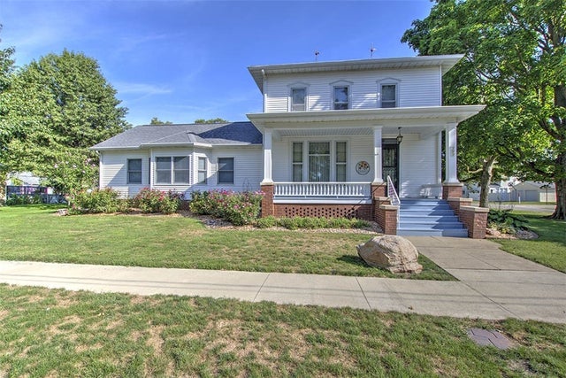 303 W Main Street, Maroa