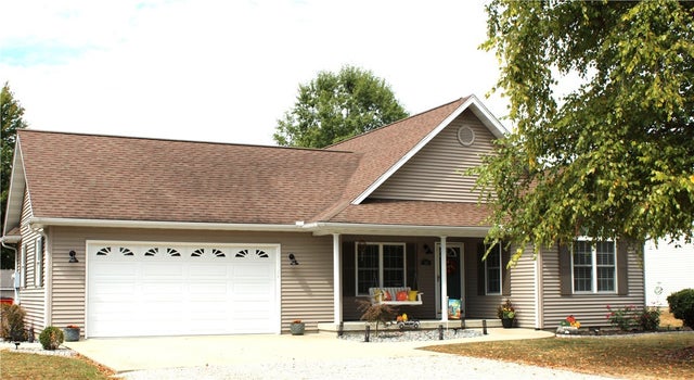 50 Lakeside Villa, Sullivan