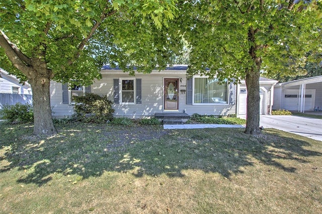 204 Newcastle Drive, Decatur