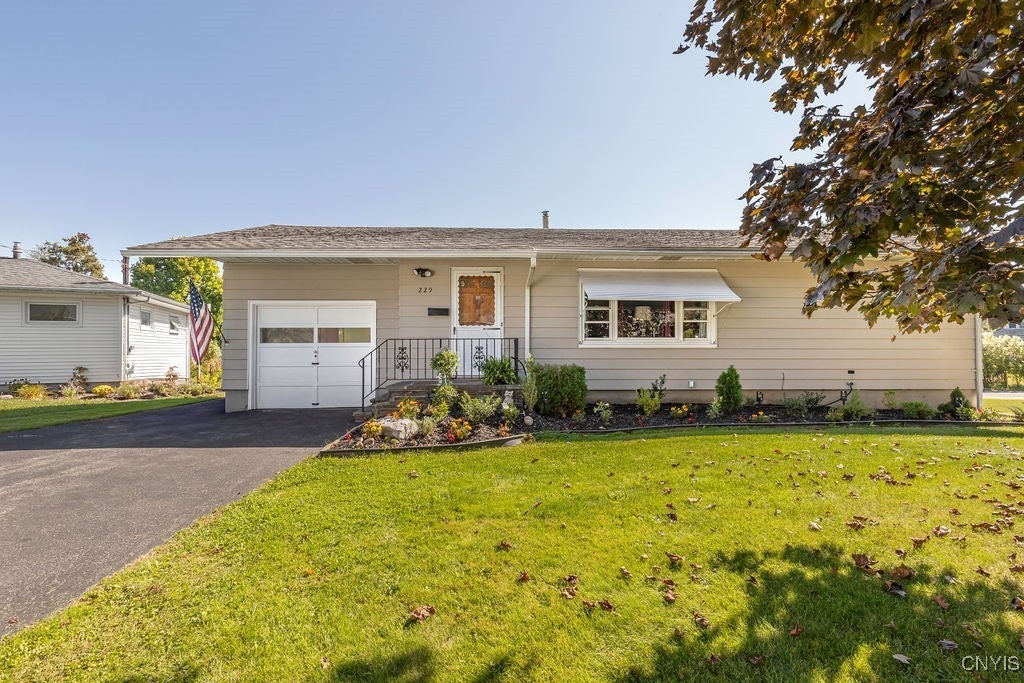 Photo of Listing #S1639691