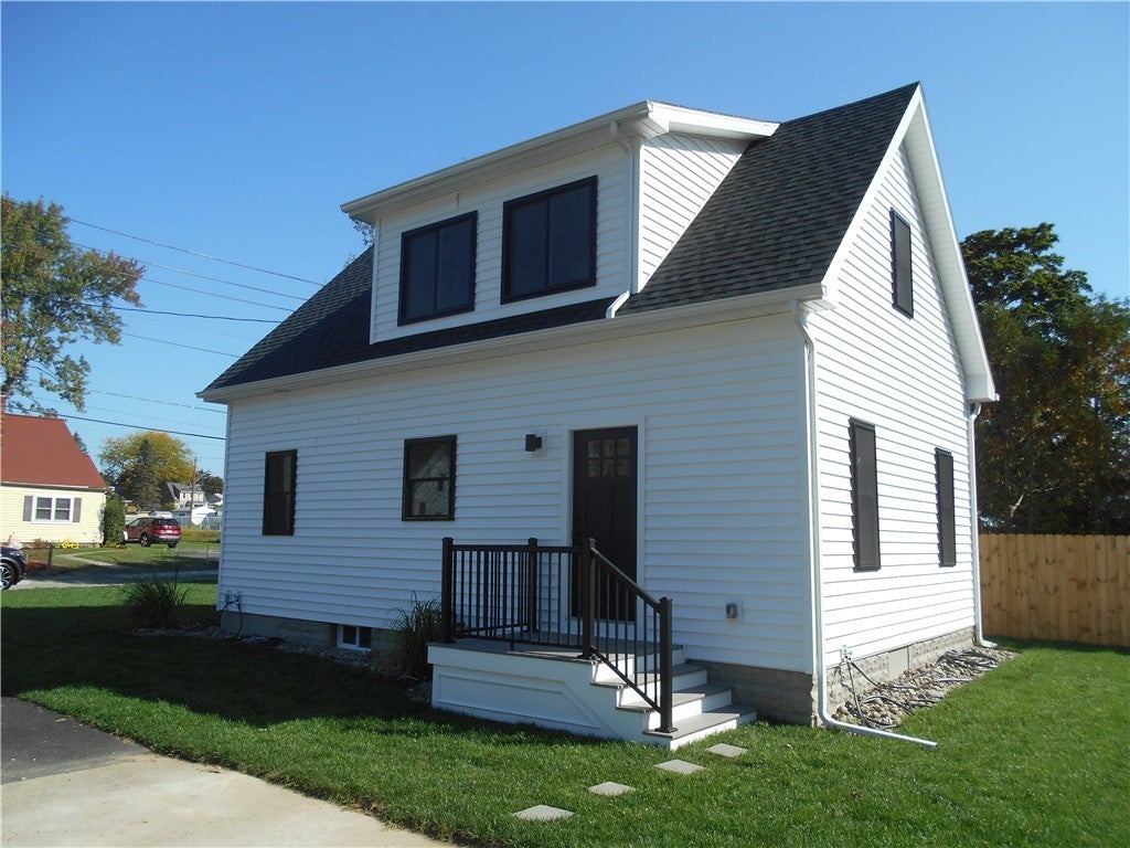 Photo of Listing #R1641337