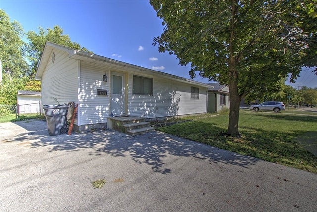 1706 W Division Street, Decatur
