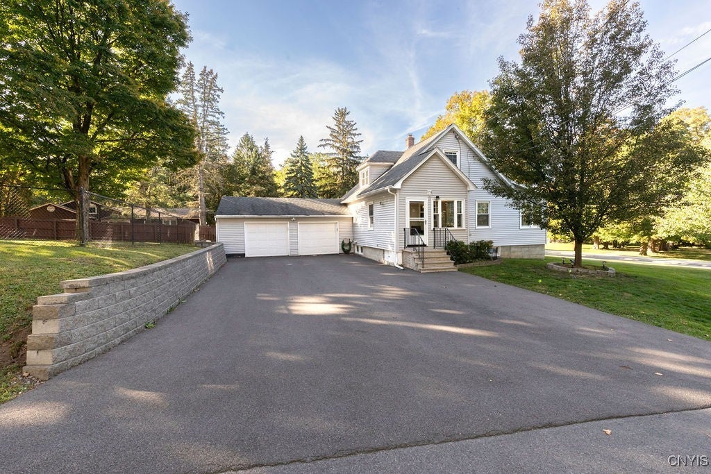 Photo of Listing #S1642357