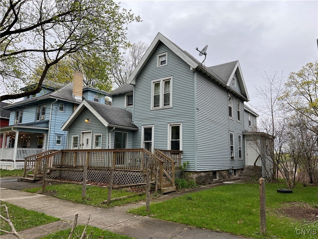 Photo of Listing #S1643112