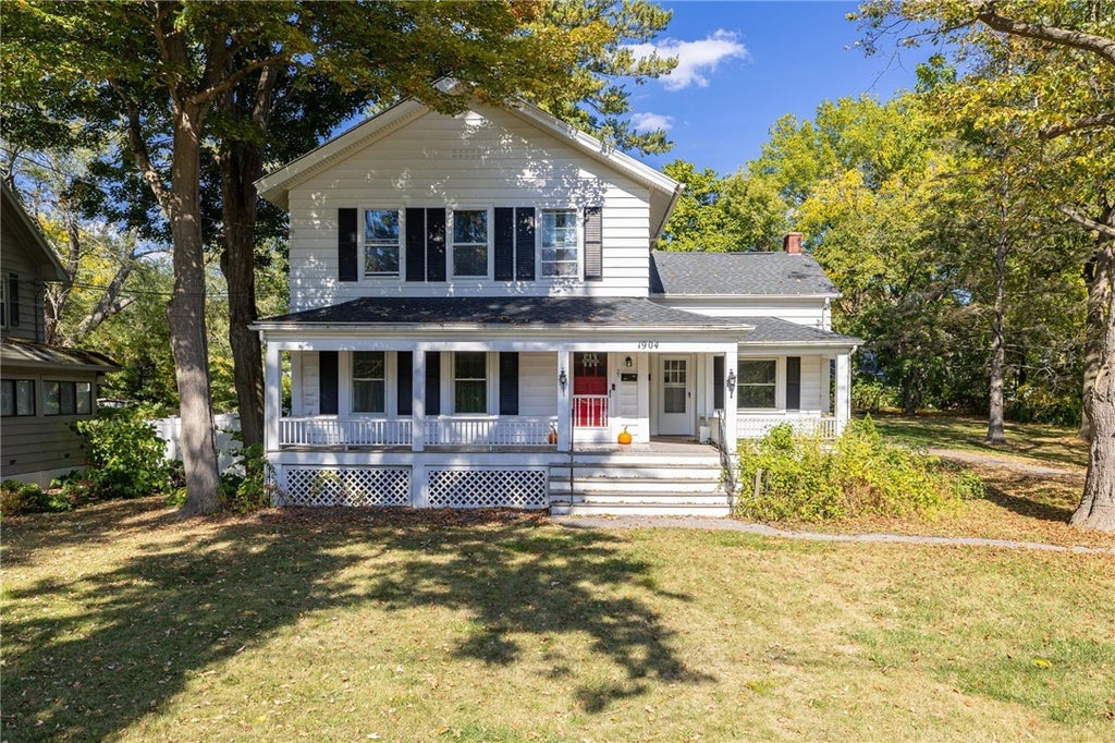 1904 Penfield Road, Penfield