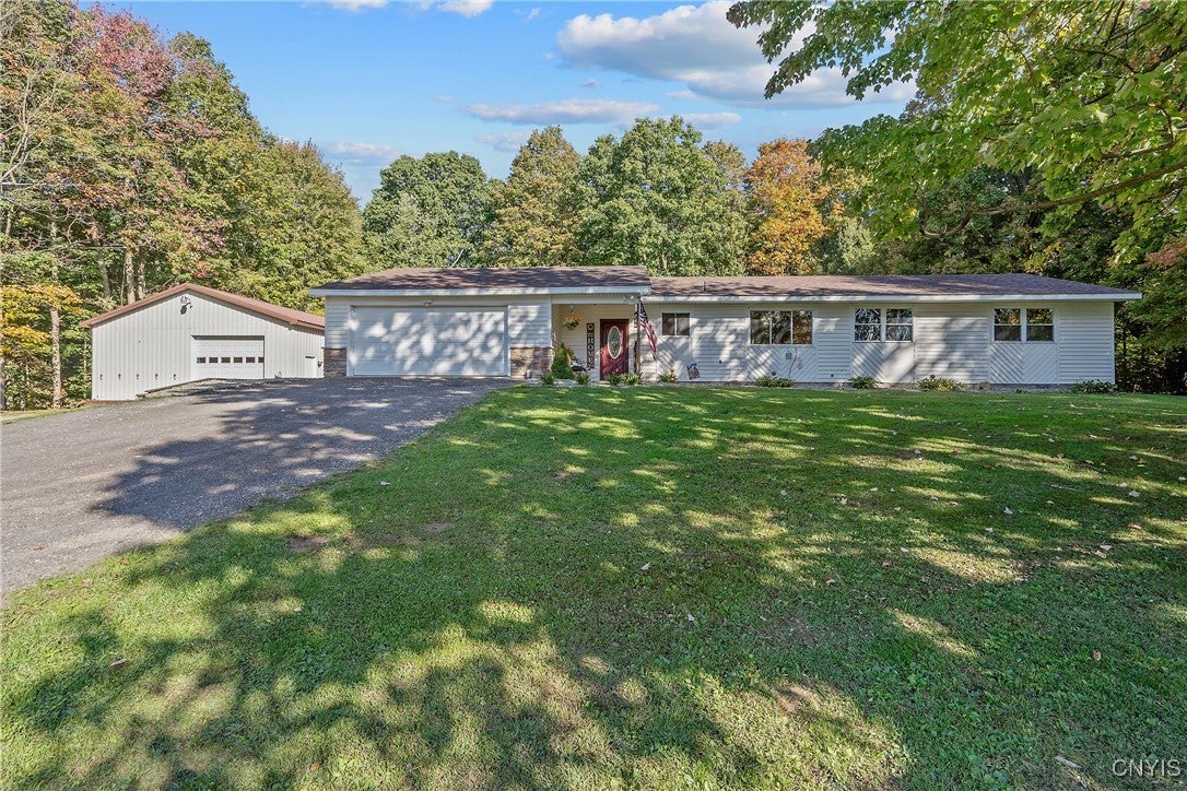 Photo of Listing #S1643338