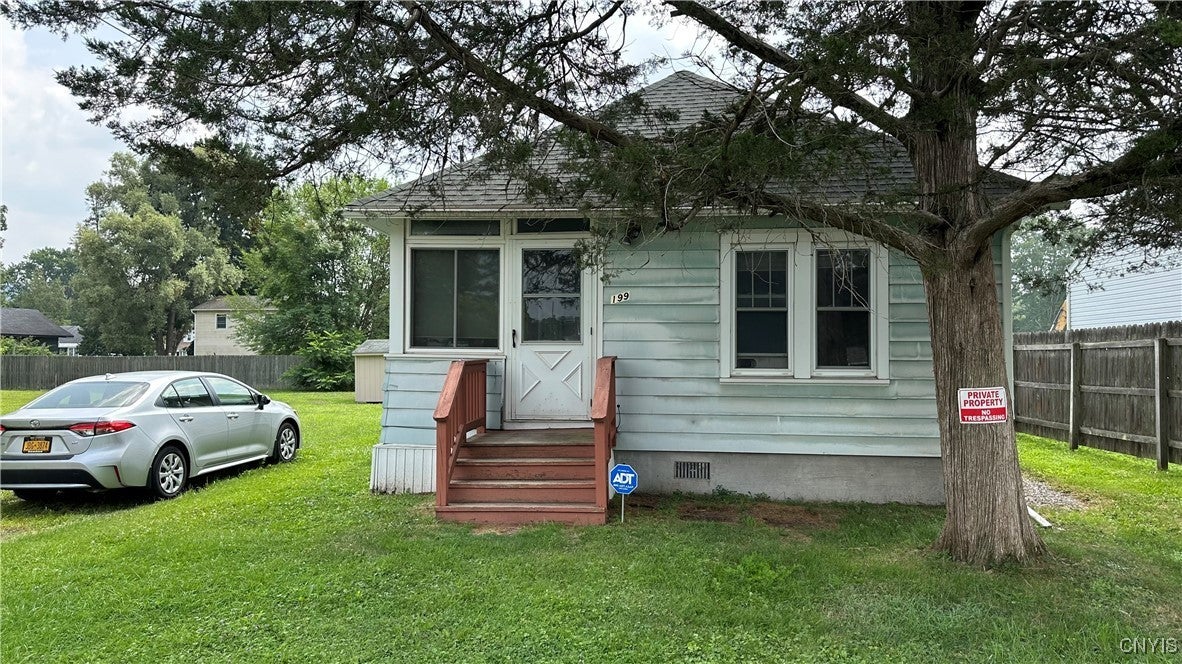 Photo of Listing #S1628305