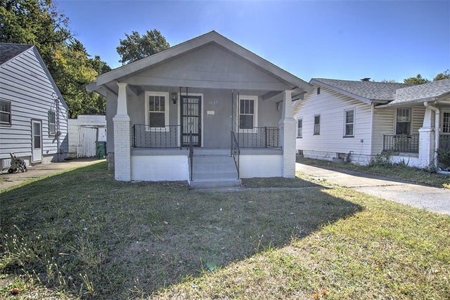 1537 E Division Street, Decatur