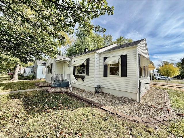 1451 W Marietta Street, Decatur