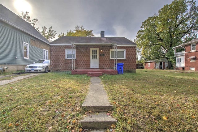 1329 E Main Street, Decatur