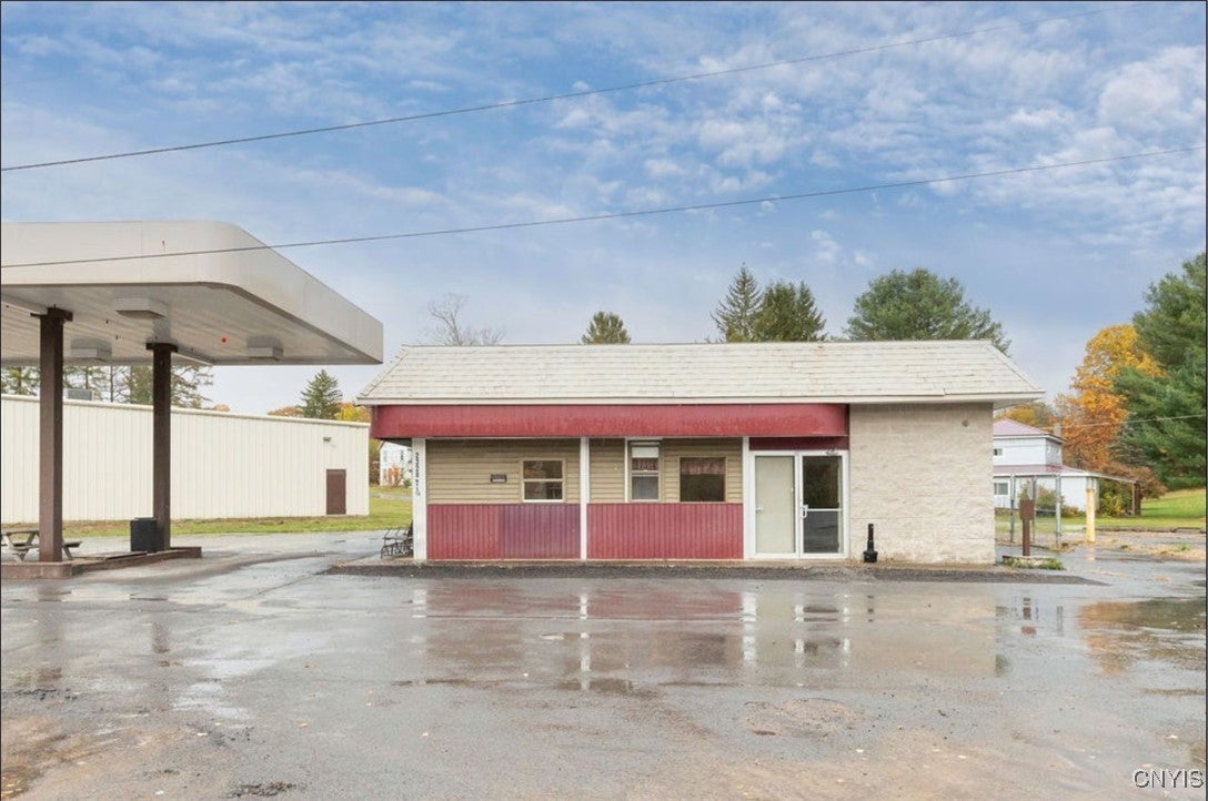 Photo of Listing #S1647165