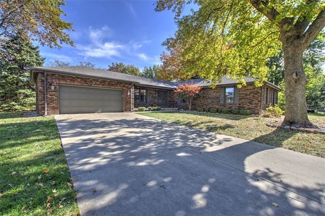 4332 Leslie Lane, Decatur