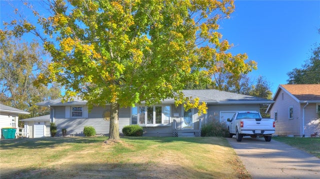 30 Sandcreek Drive, Decatur