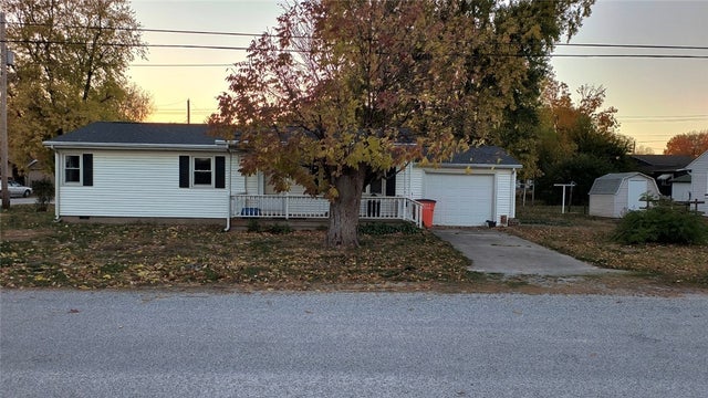 425 S Polk Street, Sullivan