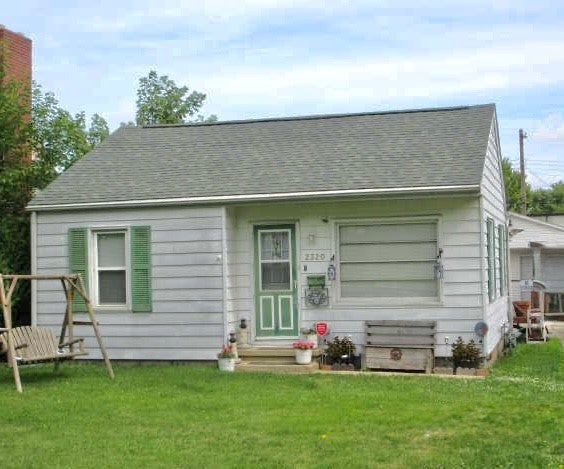 2320 E Olive Street, Decatur