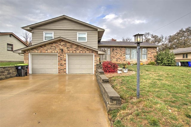 2440 Ivy Lane, Decatur