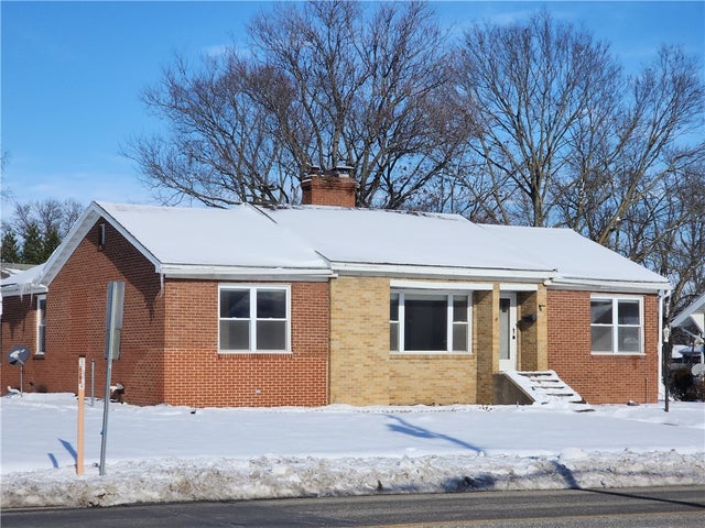 304 E Jackson Street, Sullivan