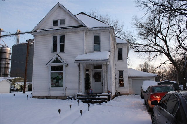 229 W Madison Street, Moweaqua